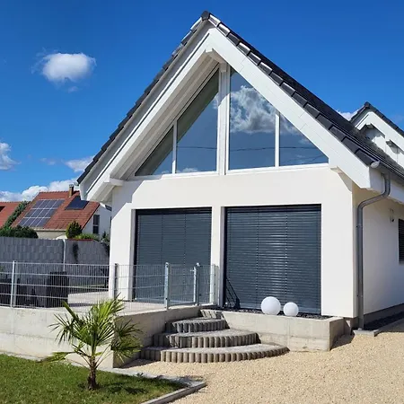 Villa Delta *